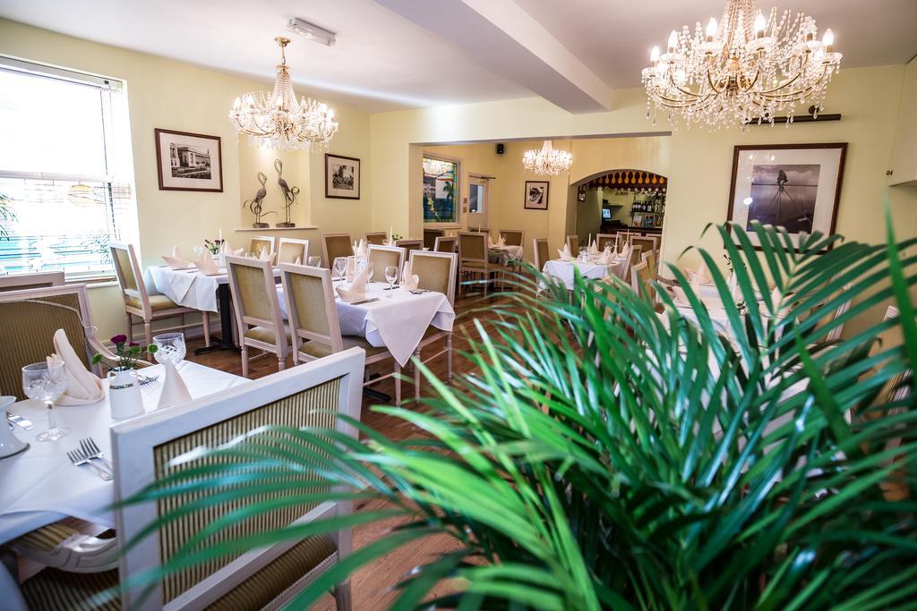 The Peacock Townhouse Hotel Kenilworth - Warwick المظهر الخارجي الصورة